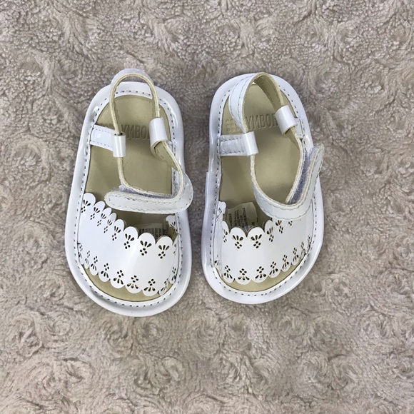 gymboree infant shoes